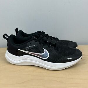 Nike Kids Youth Size 7Y Downshifter 12 Black & White Athletic Running Shoes
